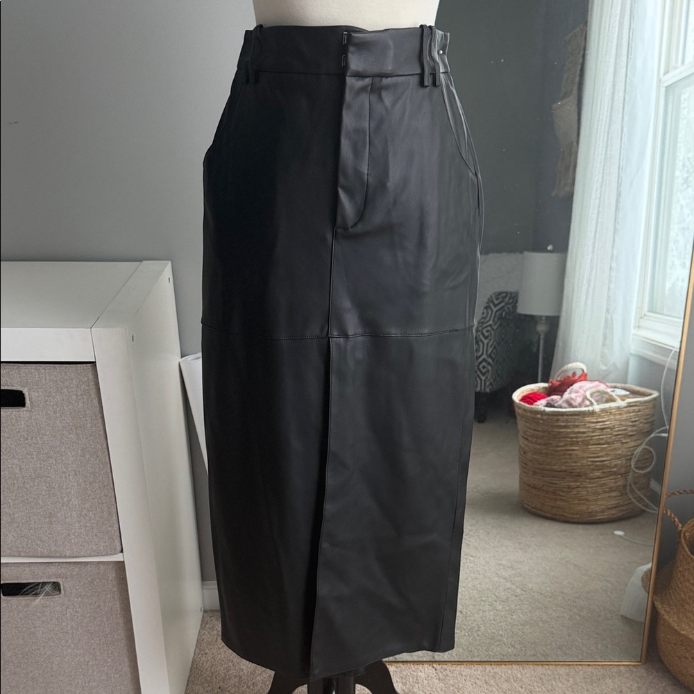 Zara Black Pencil Skirt